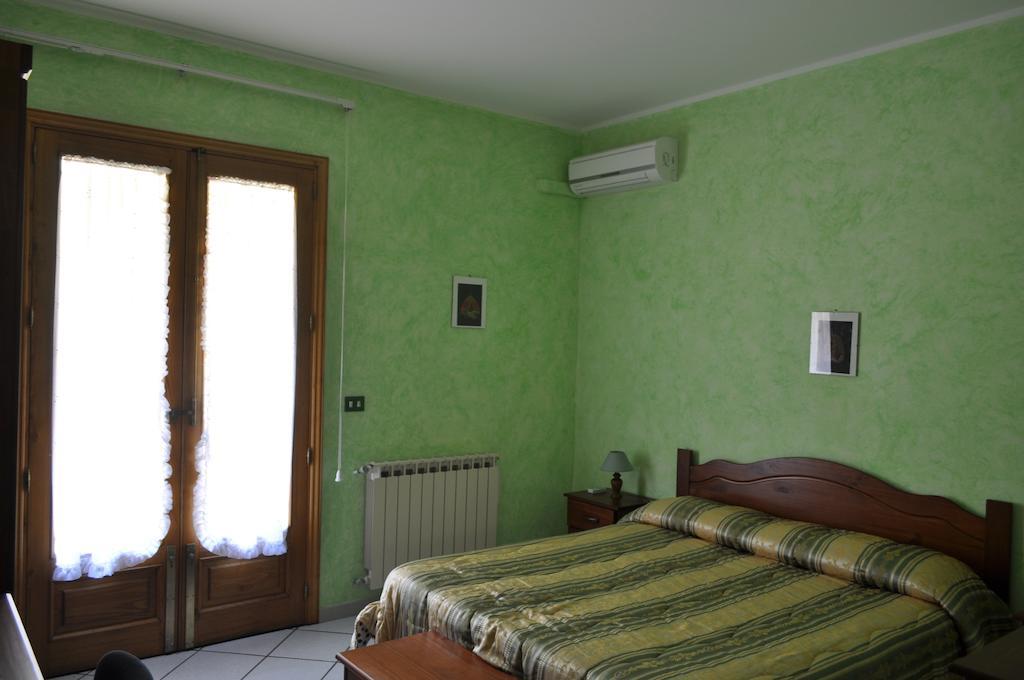 B&B Villa Dagala Santa Venerina Zimmer foto