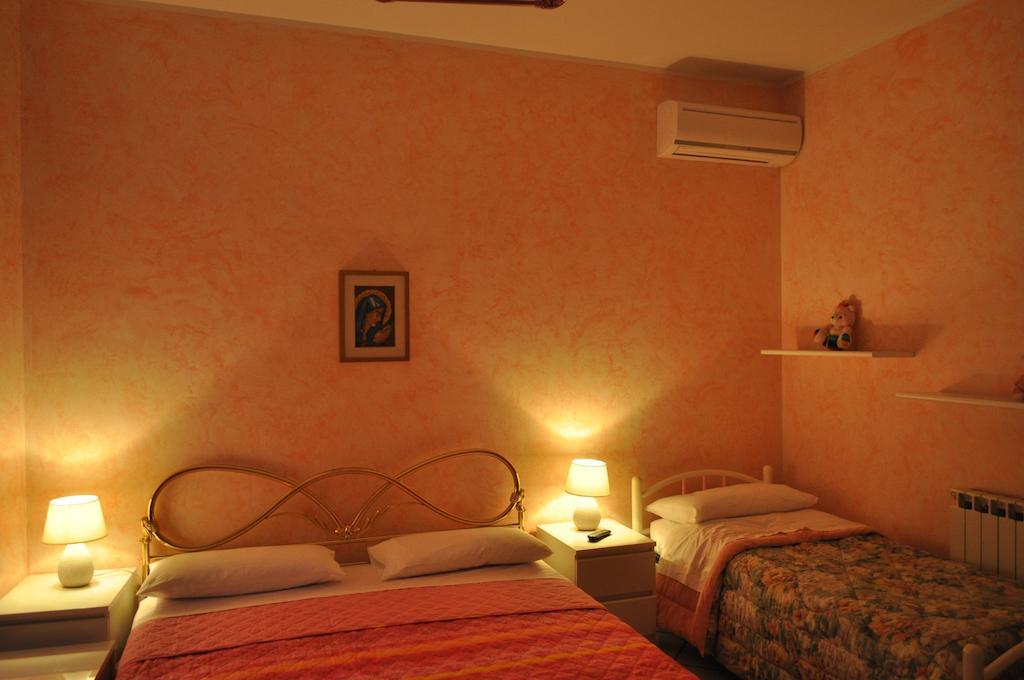B&B Villa Dagala Santa Venerina Zimmer foto